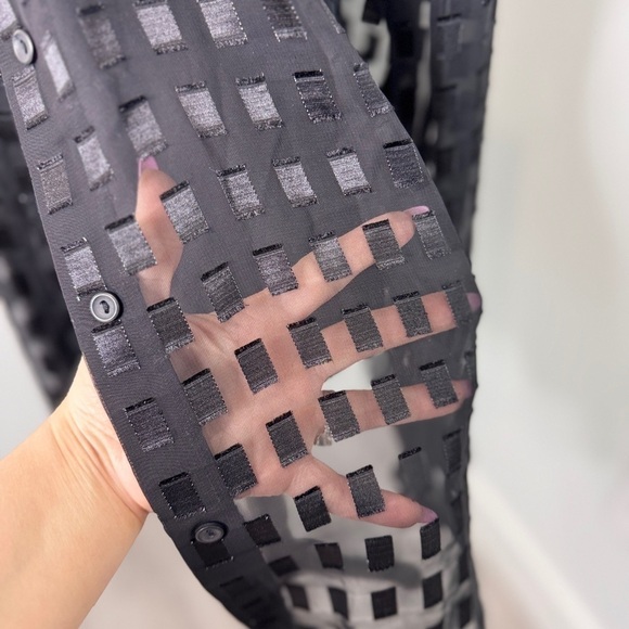 Notations Sheer Black Women’s Button Up (L) - Picture 3 of 6